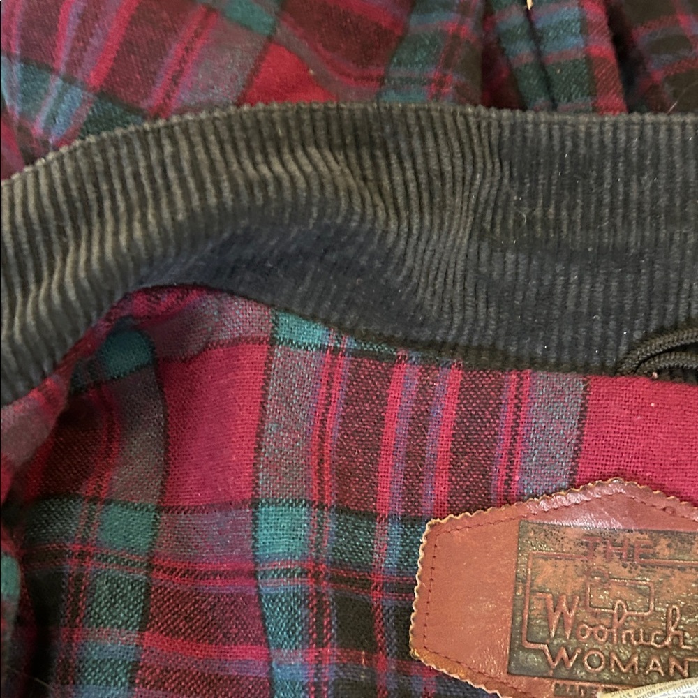 Rare Vintage Woolrich Poncho with Plaid Lining - Picture 8 of 10